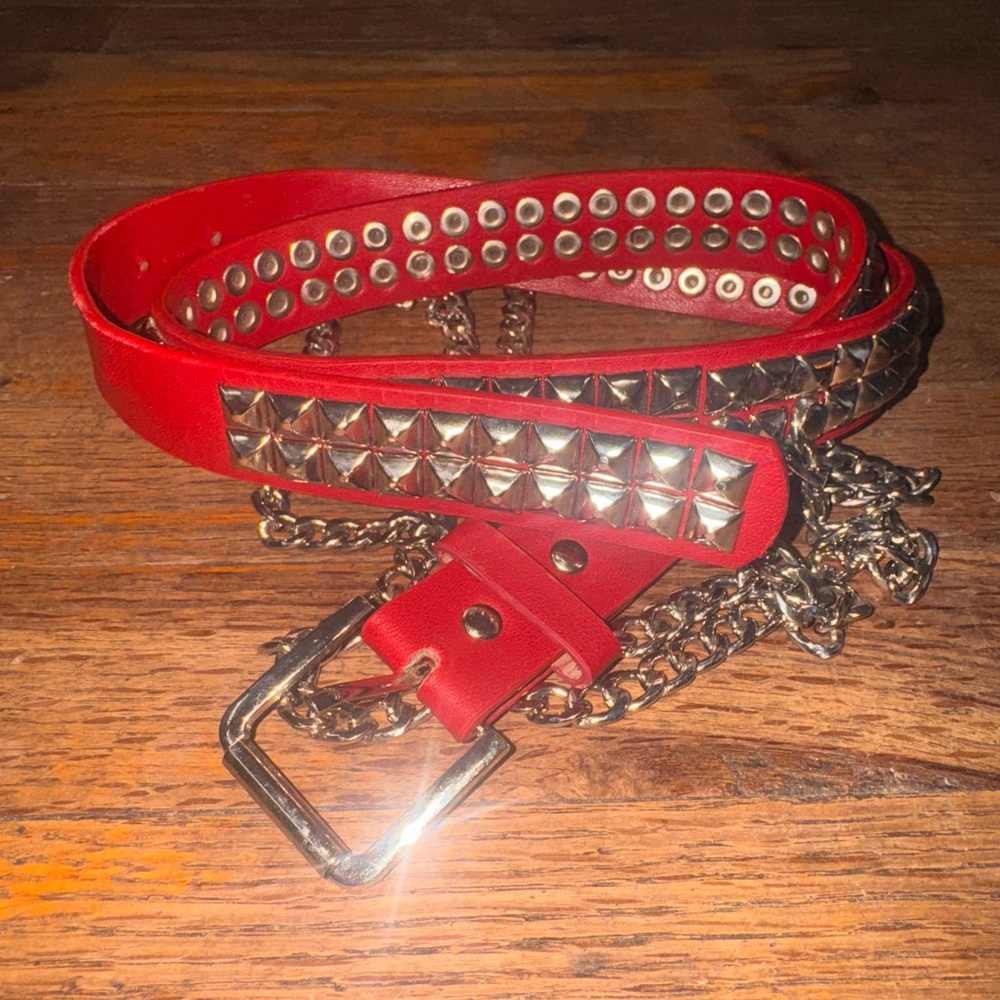 Red Chain-Trim Leather Waist Belt